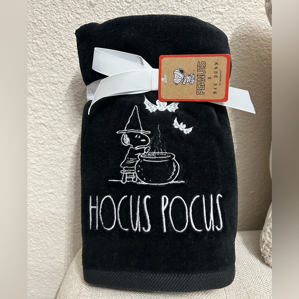 Rae Dunn Peanuts Snoopy Halloween Hand Towels